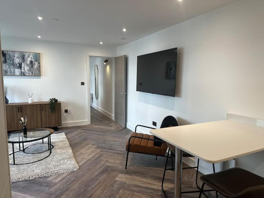 Museum View Apartments City Centre 1 Bedroom Cardiff Bagian luar foto