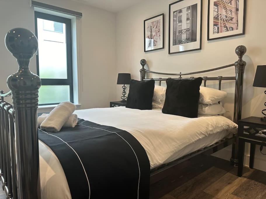 Museum View Apartments City Centre 1 Bedroom Cardiff Bagian luar foto
